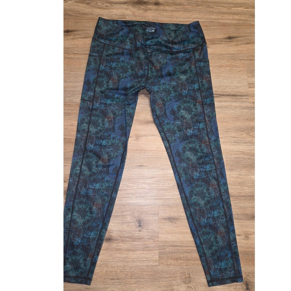 EUC Constantly Varied Gear CVG size 2XL Paisley Stash pockets 28"